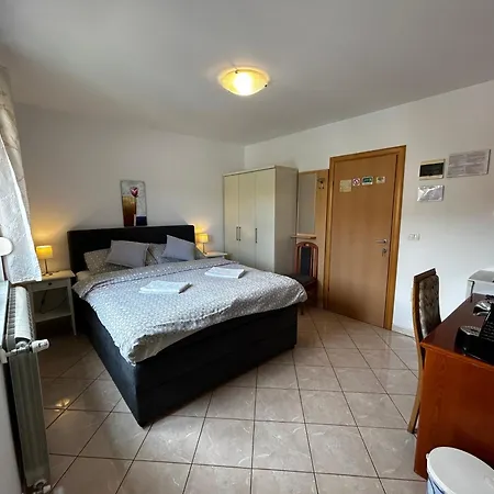 Gloria 3* Novigrad Istria