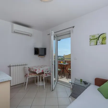 Πανσιόν Gloria